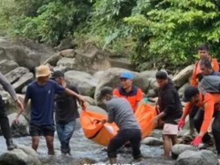 Mayat Pria Tanpa Identitas Ditemukan Membusuk di Sungai Batang Sako