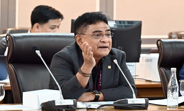 Andreas Hugo Pareira Sarankan Gibran Mundur Usai Putusan MK soal Ijazah